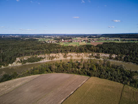 Gemeinde Waldkraiburg Landkreis Mühldorf Ebing Steilhang Inn Luftbild (Dirschl Johann) Deutschland MÜ